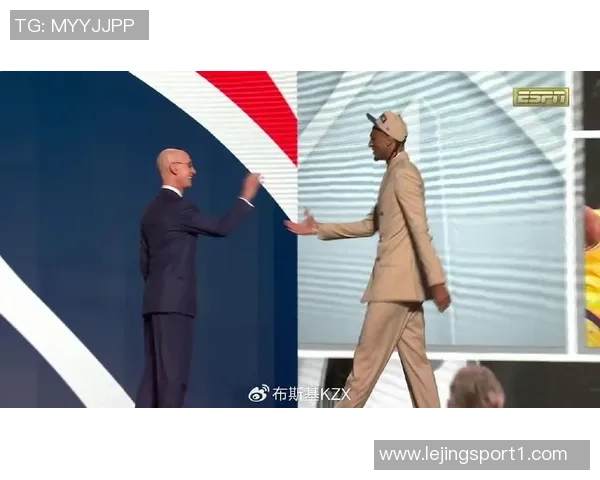 戈贝尔对萨尔的建议:提升身体素质以应对高强度比赛挑战 戈贝尔对萨尔的建议:提升身体素质以应对高强度比赛挑战