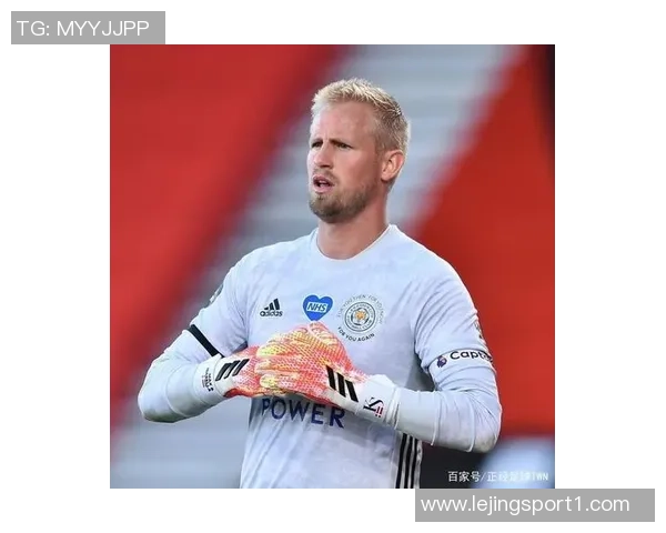 英媒报道小舒梅切尔赛前发现球门高度异常紧急调整确保比赛顺利进行 英媒报道小舒梅切尔赛前发现球门高度异常紧急调整确保比赛顺利进行