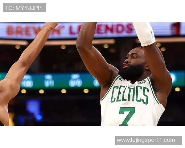 杰伦布朗全能表现助球队获胜6投仅2中却贡献8分5板6助3抢断 杰伦布朗全能表现助球队获胜6投仅2中却贡献8分5板6助3抢断