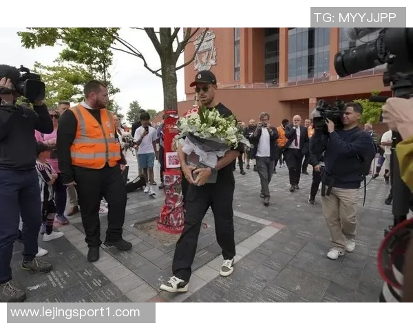 怀念永恒的20号亨德森社交媒体分享若塔庆祝模仿照 怀念永恒的20号亨德森社交媒体分享若塔庆祝模仿照